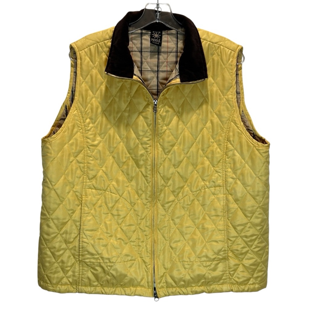 Barbour Quilted Yellow Vest with Contrast Dark Collar
